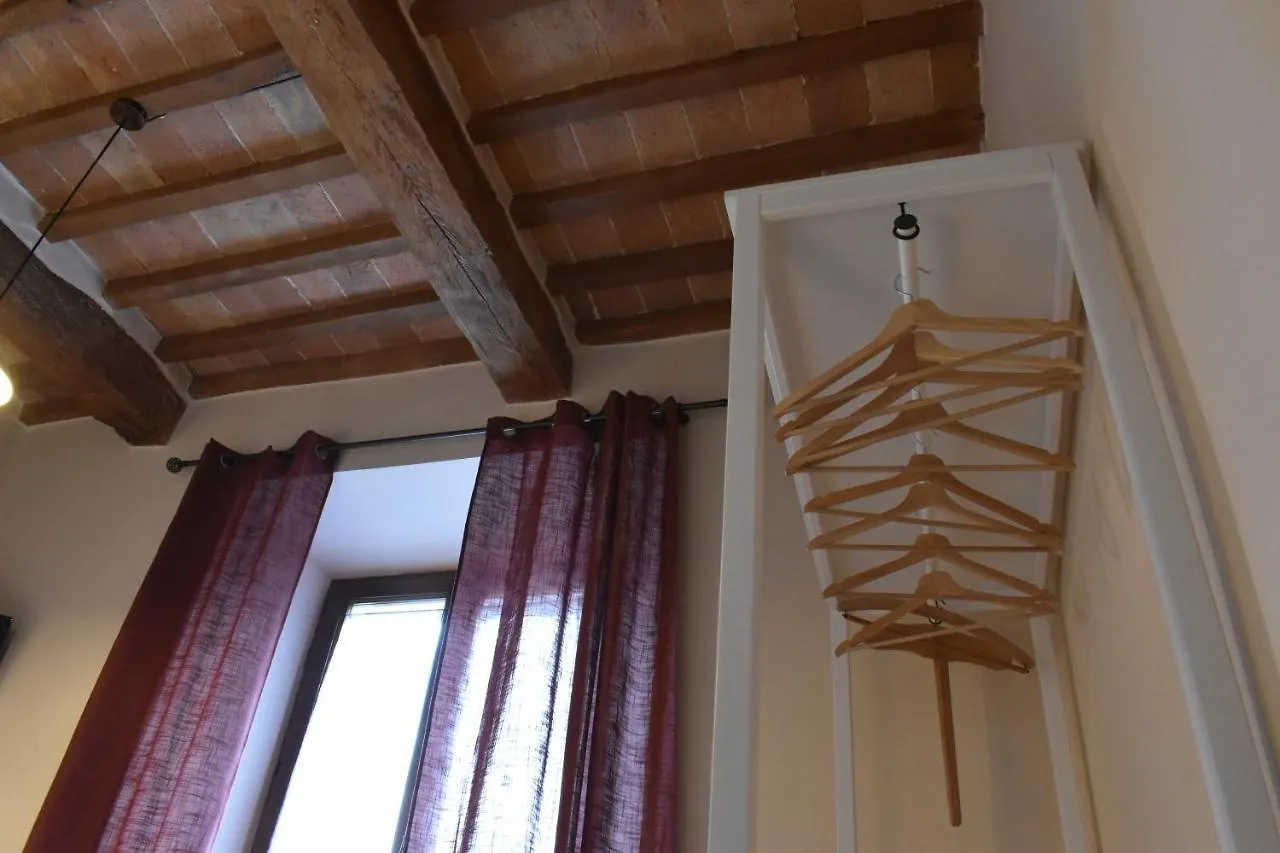 Claves Claustri - Camere In Appartamento Storico Sarteano Italy