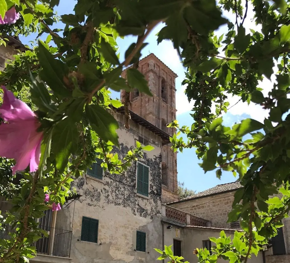 Claves Claustri - Camere In Appartamento Storico Sarteano Italy