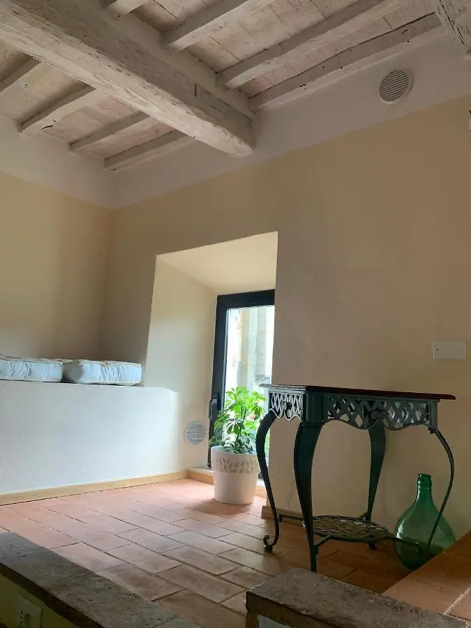Guest house Claves Claustri - Camere In Appartamento Storico Sarteano Italy