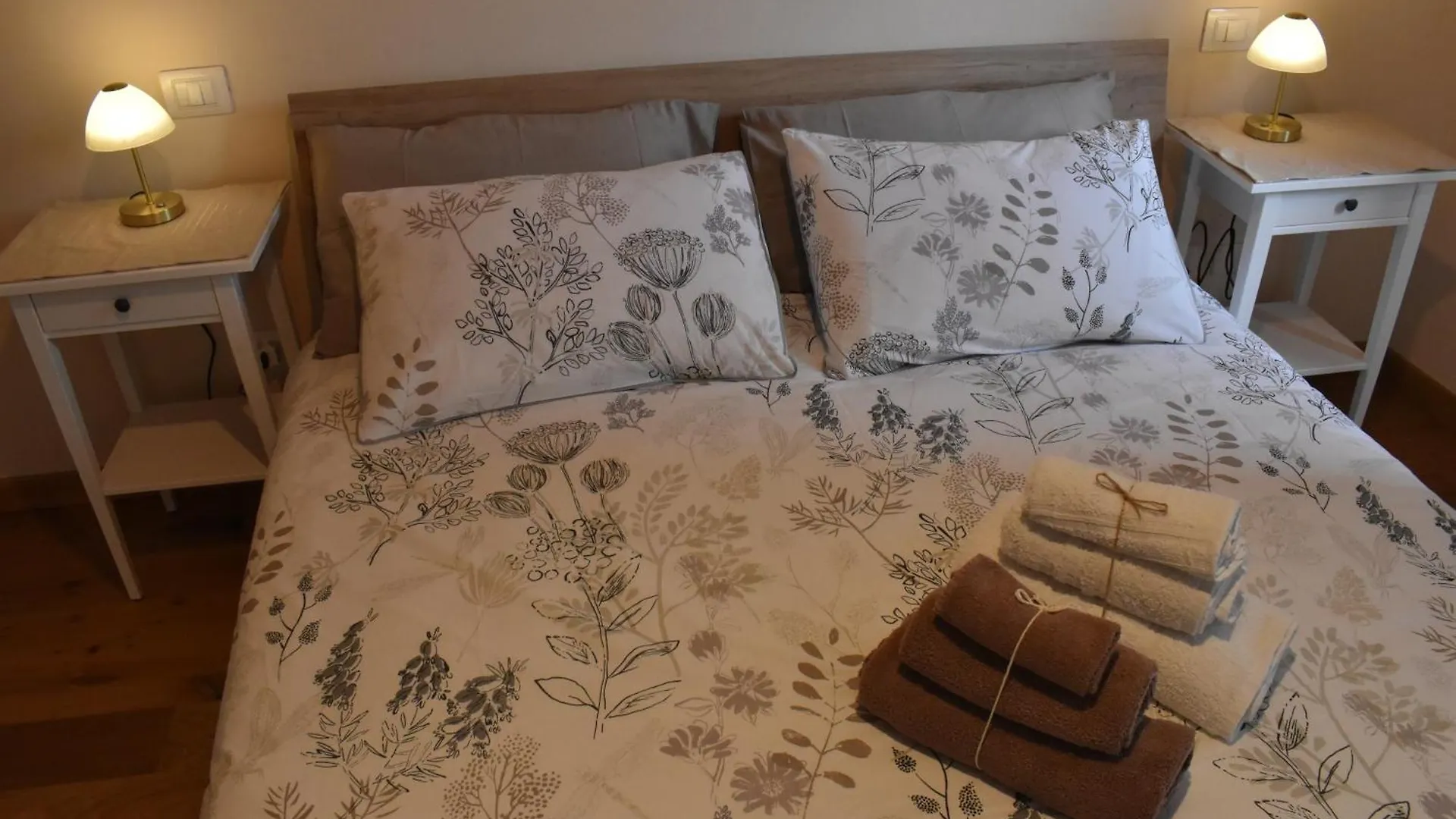 Guest house Claves Claustri - Camere In Appartamento Storico Sarteano Italy