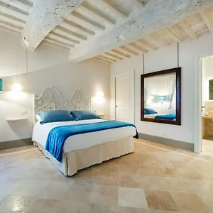 Palazzo Pio Iii - Residenza D'epoca Bed & Breakfast